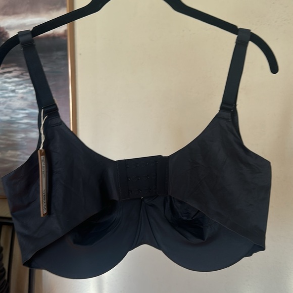 NWT SKIMS SMOOTHING INTIMATES  UNLINED FULL COVERAGE BRA 36H ONYX - Picture 5 of 6